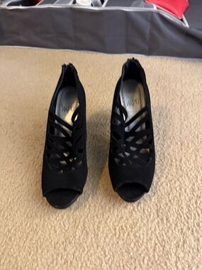 Impo Black Peep-Toe Strappy Cutout Heels